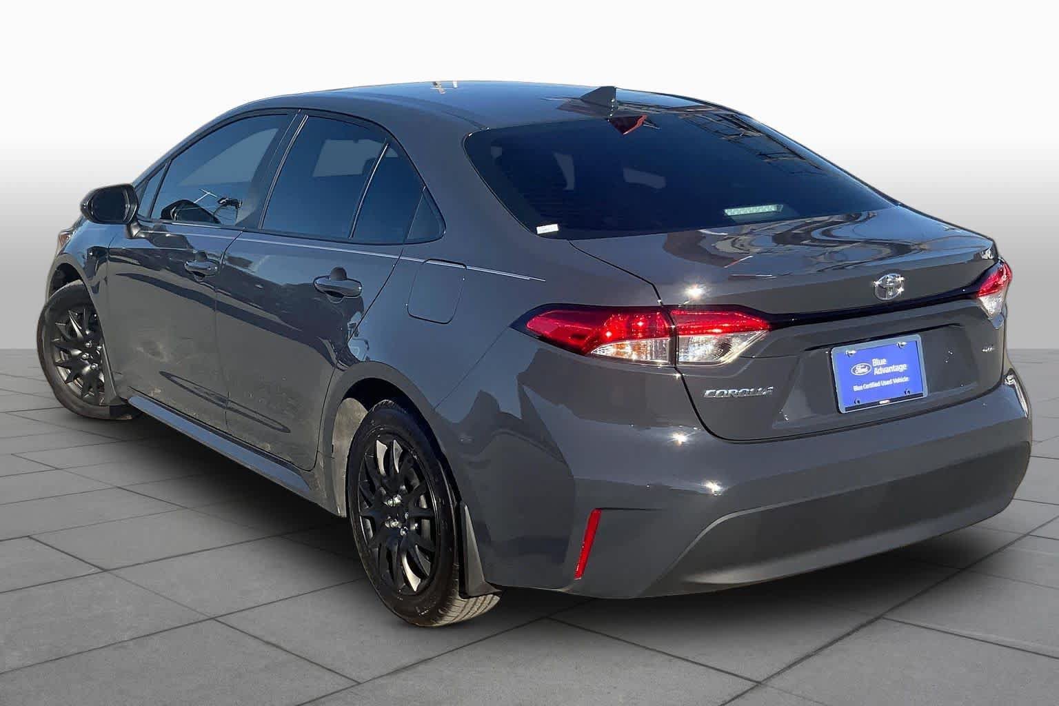 Used 2026 Toyota Corolla LE FWD image 12