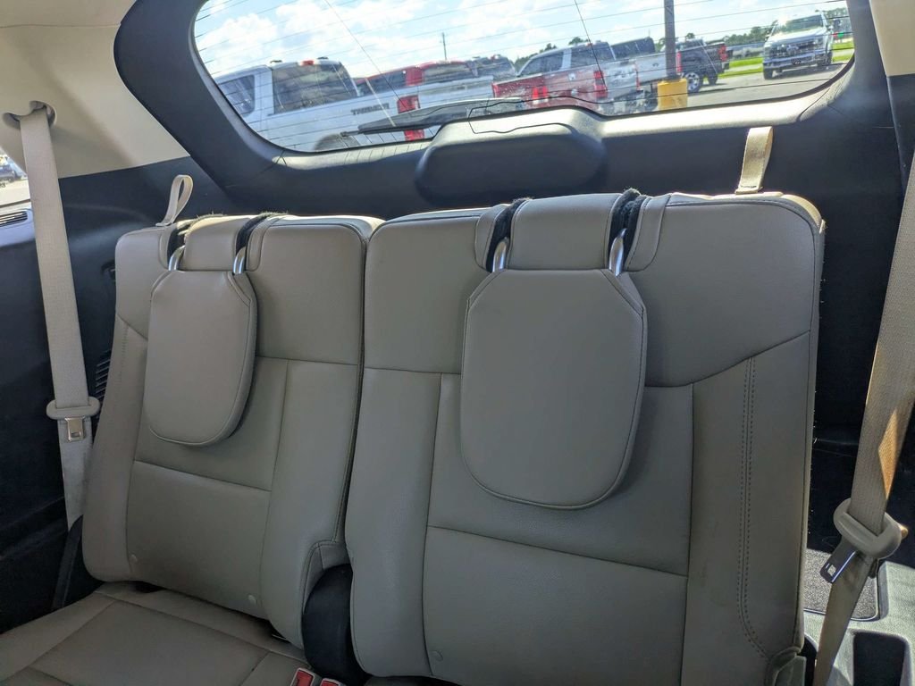 Used 2020 Ford Explorer XLT w/ Equipment Group 202A RWD image 15