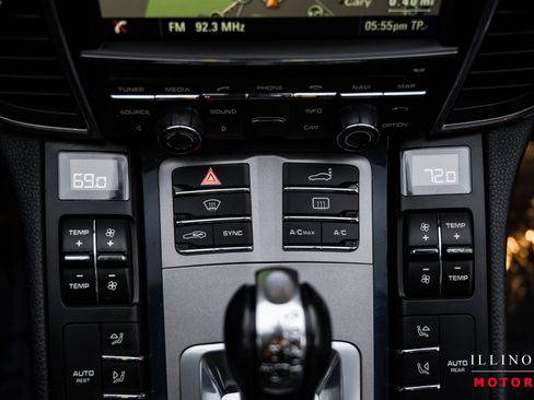 Used 2016 Porsche Panamera 4 Edition image 23