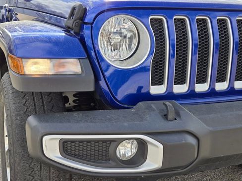 Used 2020 Jeep Wrangler Unlimited Sahara image 3