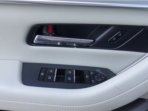 Used 2024 MAZDA CX-90 Plug-In Hybrid w/ Premium Plus image 11