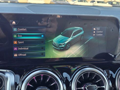 New 2026 Mercedes-Benz GLB 250 4MATIC image 30