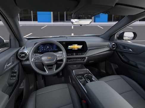 New 2027 Chevrolet Equinox LT w/ Convenience Package II FWD image 15