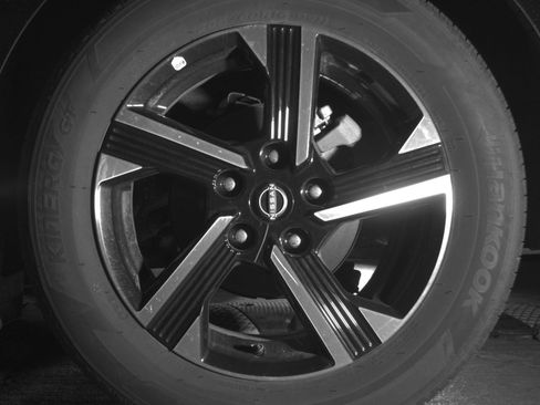 Used 2025 Nissan Sentra SV FWD image 17