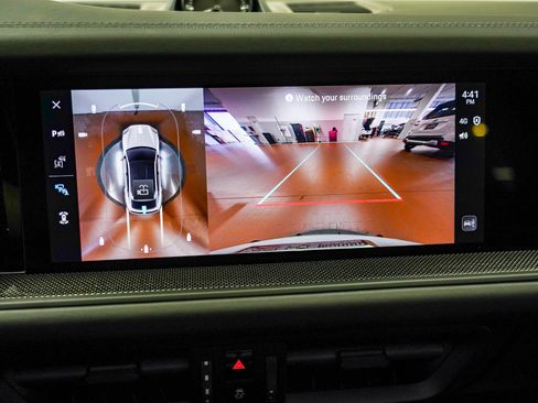 Used 2025 Porsche Cayenne GTS image 28