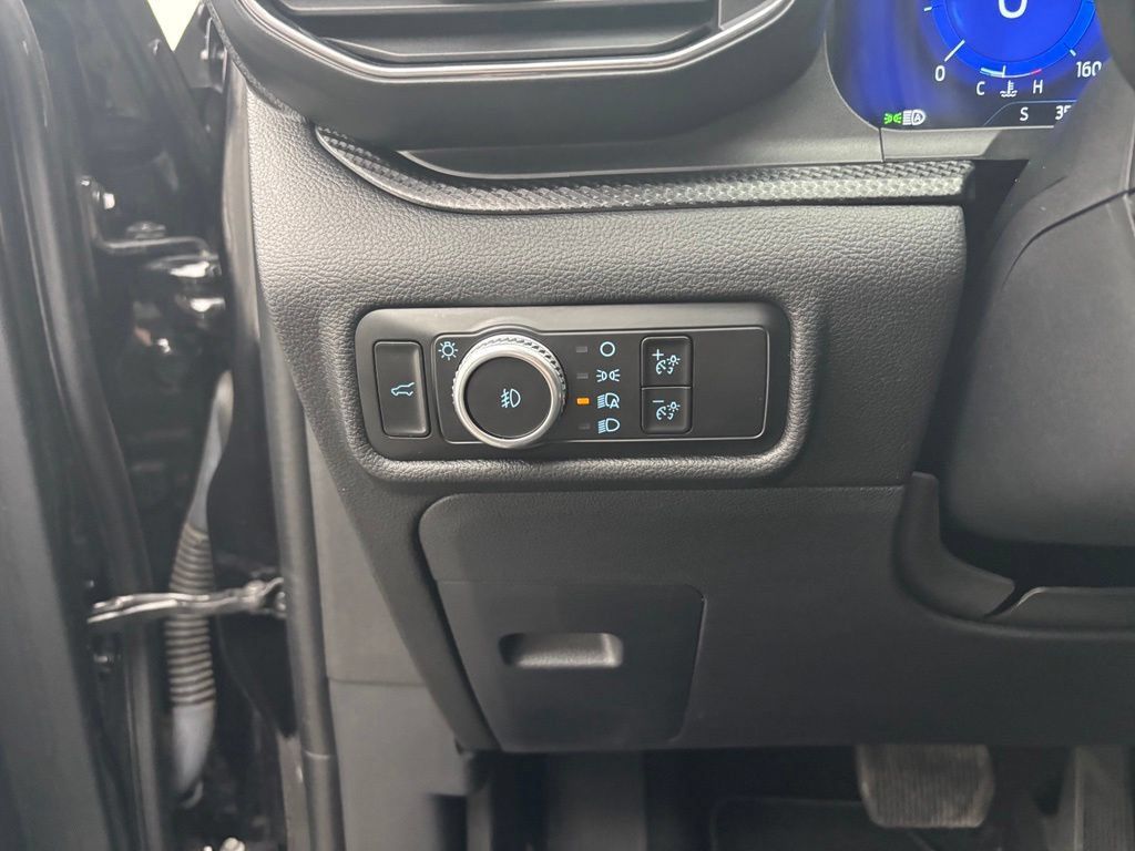Used 2023 Ford Explorer ST w/ Equipment Group 401A AWD/4WD image 29