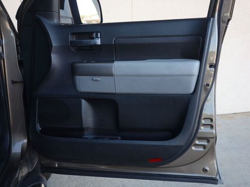 Used 2012 Toyota Tundra 2WD Double Cab image 23