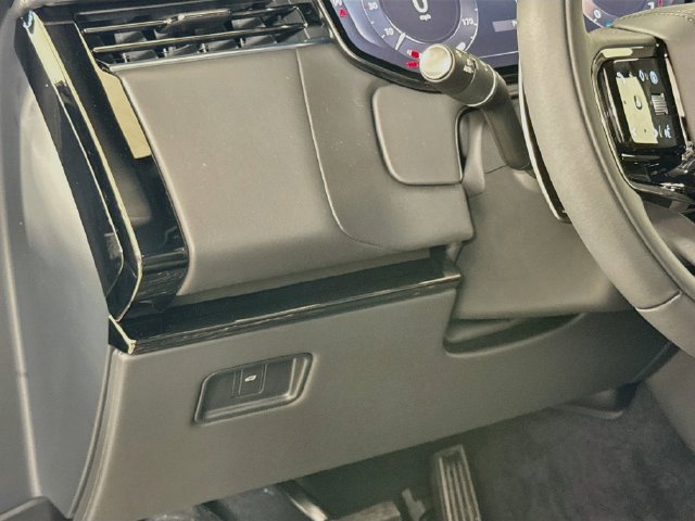 New 2027 Land Rover Range Rover Sport Dynamic SE AWD/4WD image 10