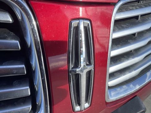 Used 2018 Lincoln MKC Select w/ Select Plus Package image 31