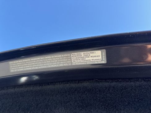 Used 2021 Tesla Model S Long Range image 11