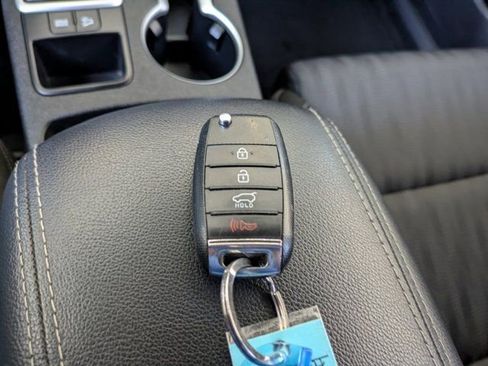 Used 2017 Kia Sportage LX image 26