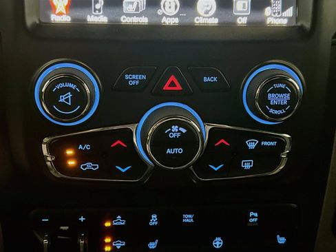 Used 2017 RAM 1500 Rebel w/ Luxury Group AWD/4WD image 11