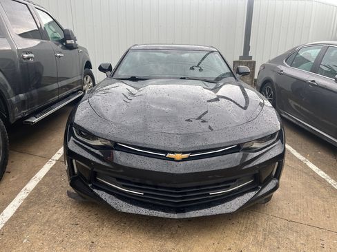 Used 2018 Chevrolet Camaro LT w/ RS Package RWD image 4