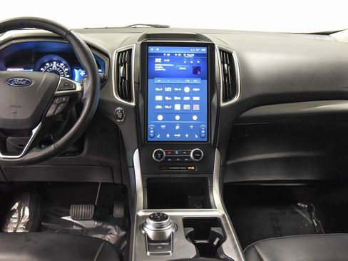 Used 2024 Ford Edge SEL image 25