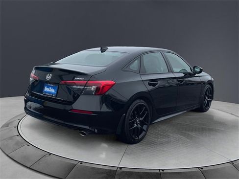 Certified 2024 Honda Civic Sport image 5