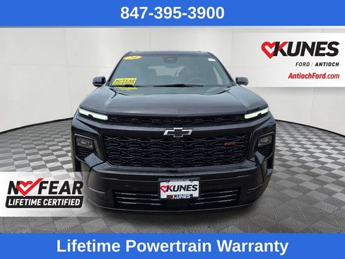 Used 2024 Chevrolet Traverse RS AWD/4WD image 2