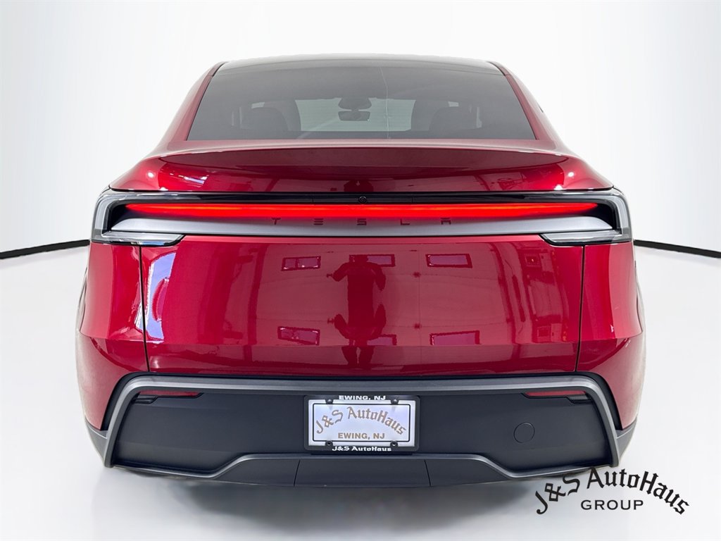 Used 2026 Tesla Model Y 2WD image 6