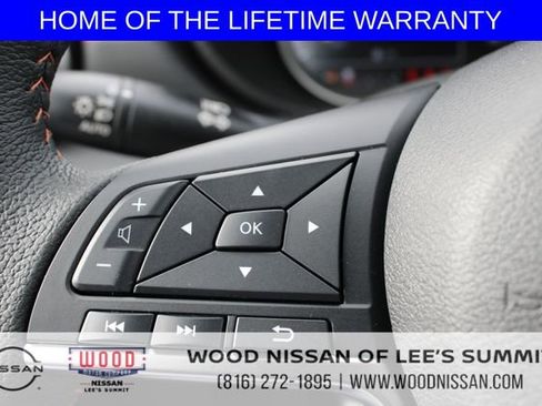 New 2025 Nissan Versa SR w/ Trunk Package image 22