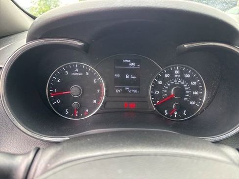 Used 2017 Kia Forte LX FWD image 15