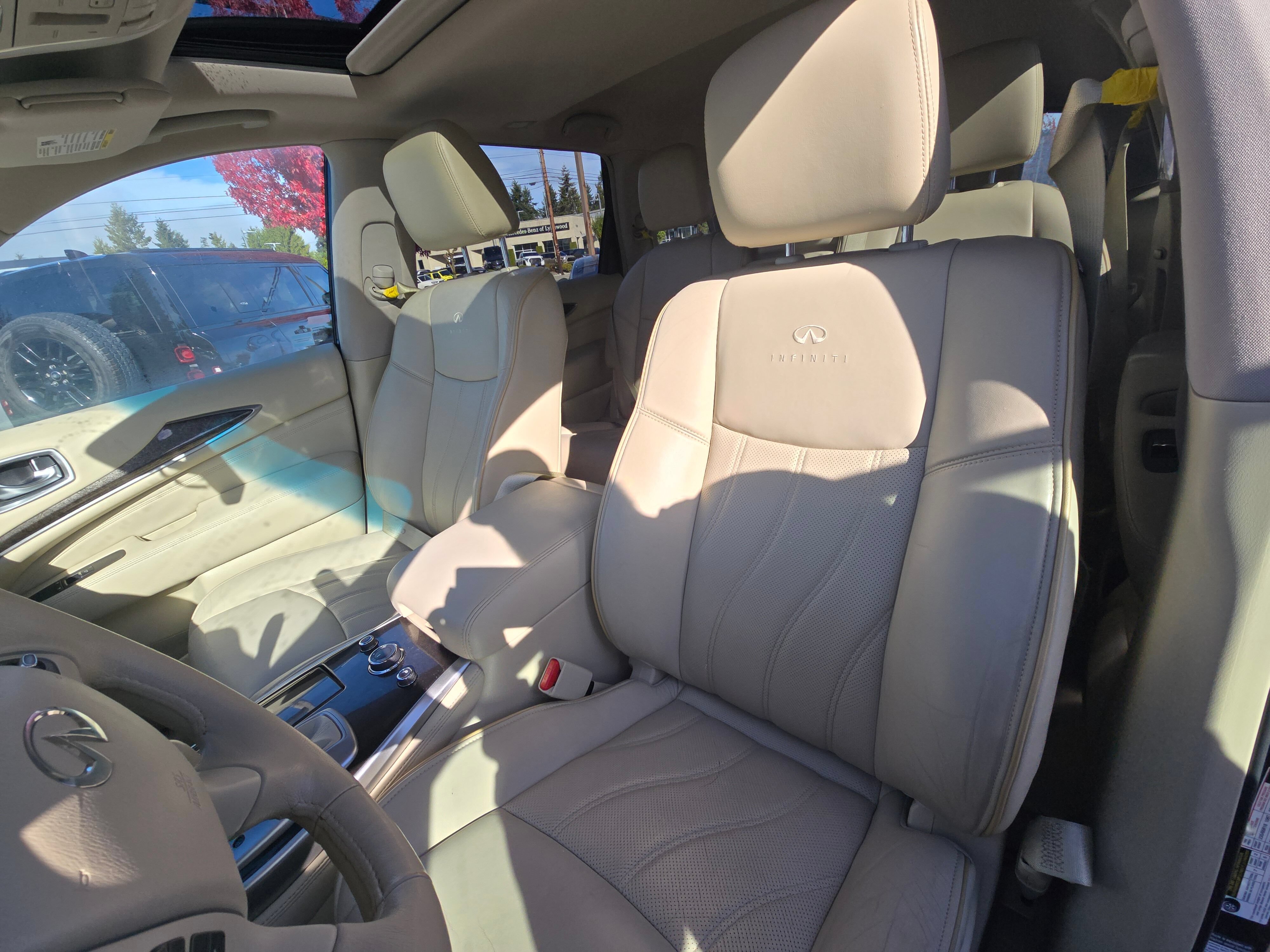 Used 2014 INFINITI QX60 Luxe w/ Premium Plus Package AWD/4WD image 22