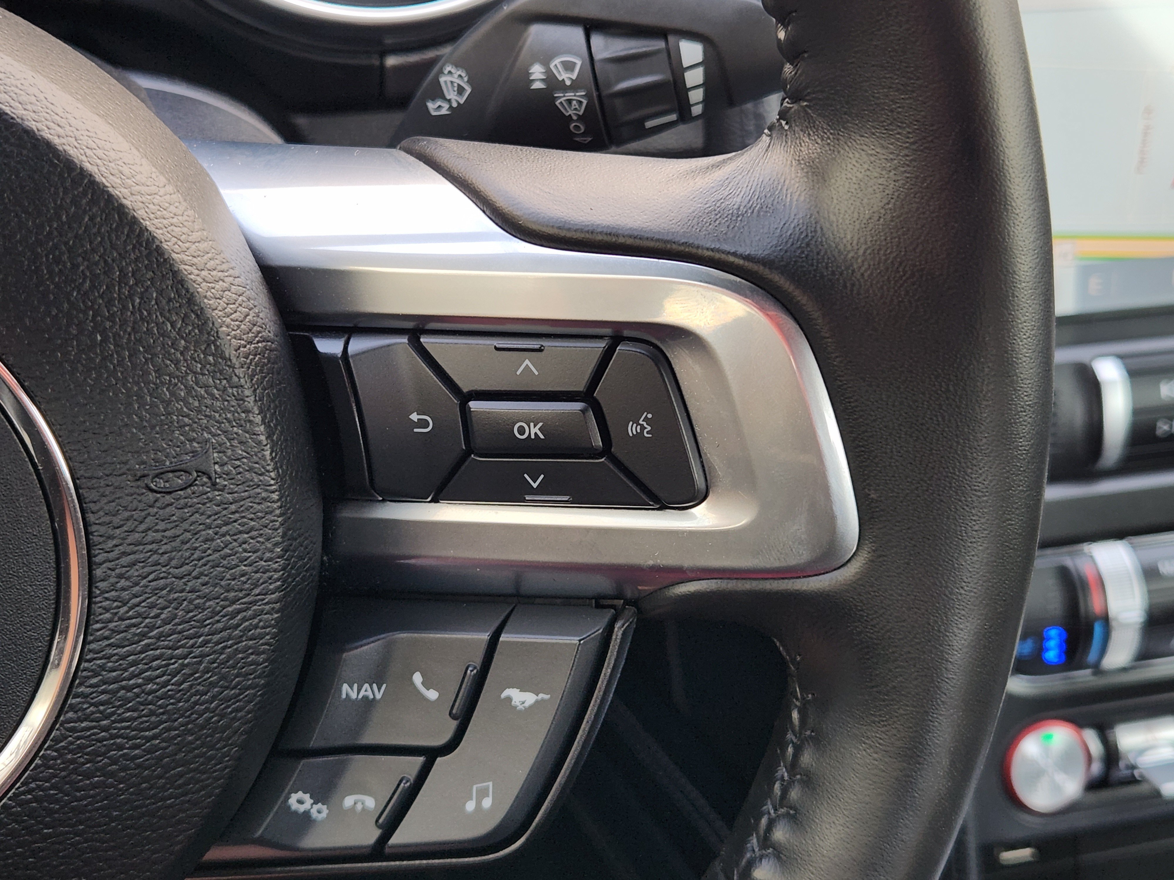 Used 2021 Ford Mustang GT Premium w/ Equipment Group 401A RWD image 30