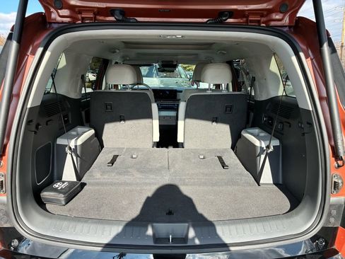 Used 2024 Hyundai Santa Fe Calligraphy image 12