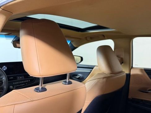 Used 2023 Lexus ES 350 w/ Accessory Package (Z2) FWD image 27