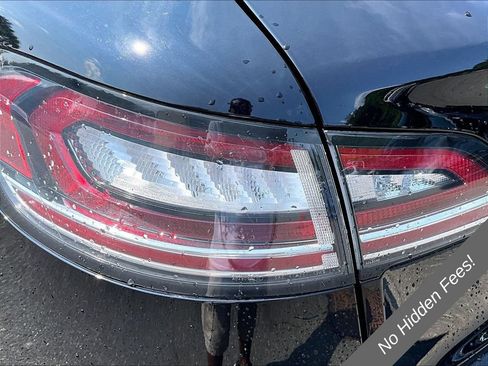 Used 2021 Lincoln Nautilus AWD w/ Equipment Group 101A image 26