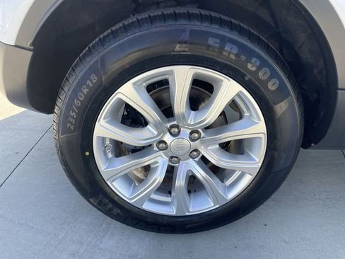 Used 2018 Land Rover Range Rover Evoque SE image 33
