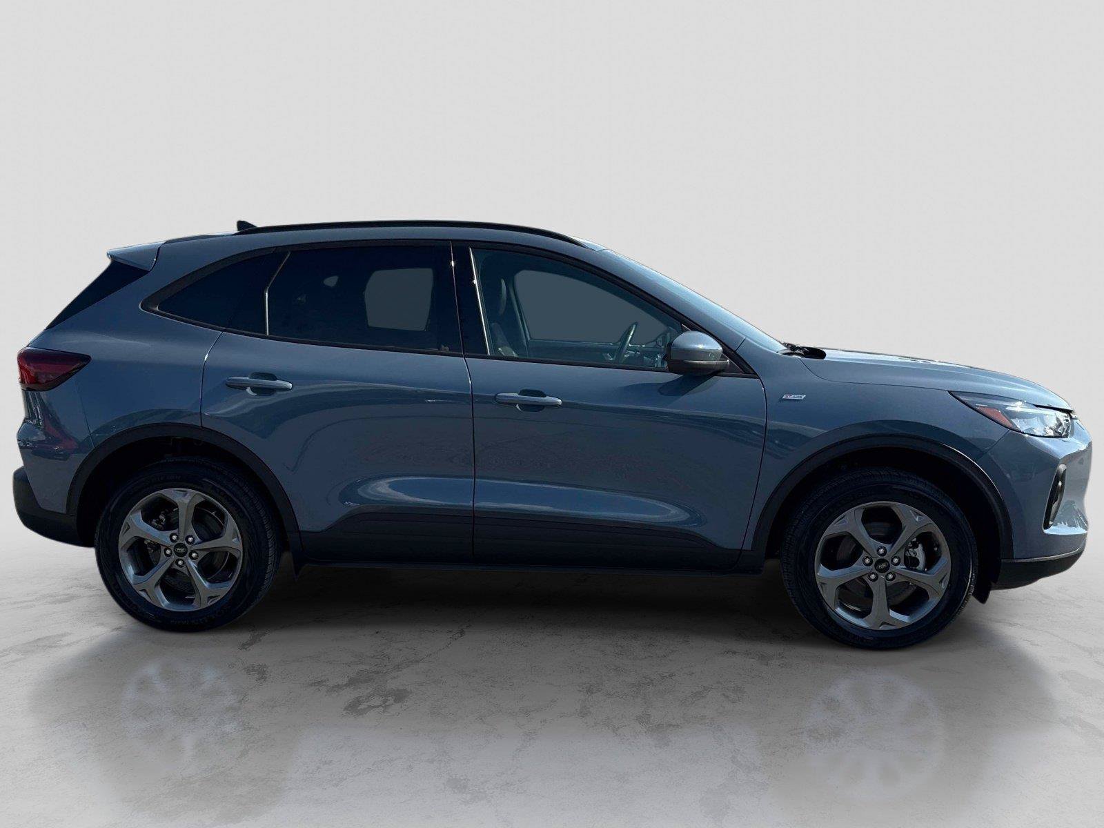 Used 2025 Ford Escape ST-Line Select AWD/4WD image 4