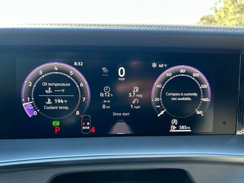 New 2026 Volkswagen Tiguan SE R-Line FWD image 25