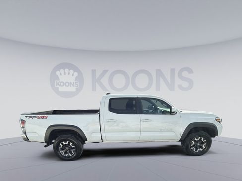 Used 2020 Toyota Tacoma TRD Off-Road image 8