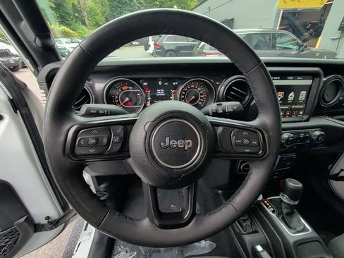Certified 2023 Jeep Wrangler Sport image 21