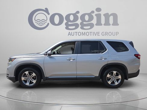 Used 2023 Honda Pilot EX-L image 2