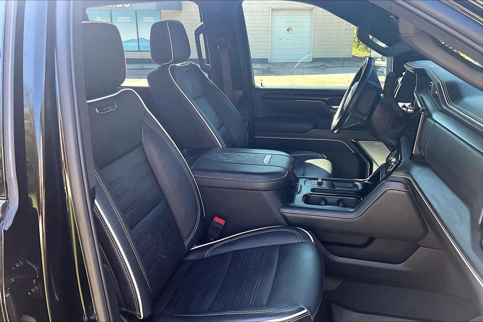 Used 2025 GMC Sierra 2500 AT4X AWD/4WD image 6