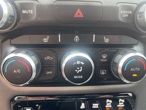 Used 2021 RAM 1500 Big Horn AWD/4WD image 29