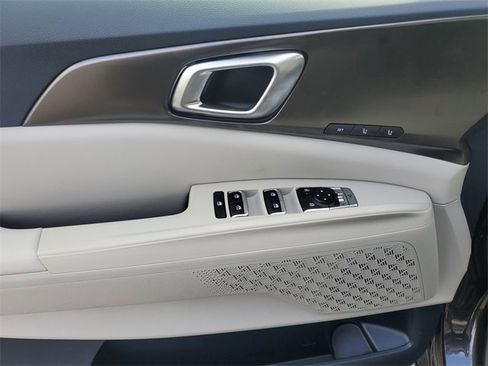 New 2026 Kia Carnival SX w/ SX Dark Edition Package image 20