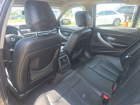 Used 2013 BMW 328i Sedan RWD image 25