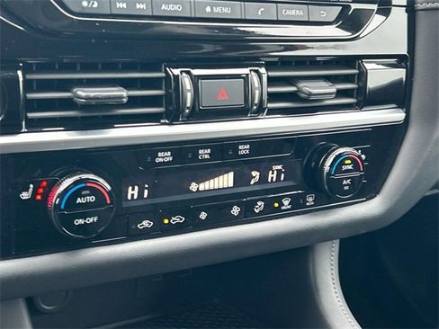 Used 2024 Nissan Pathfinder SV w/ Lighting Package (N92) image 36