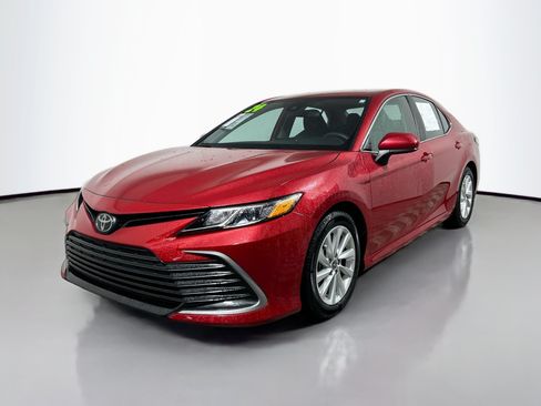 Used 2024 Toyota Camry LE FWD image 10