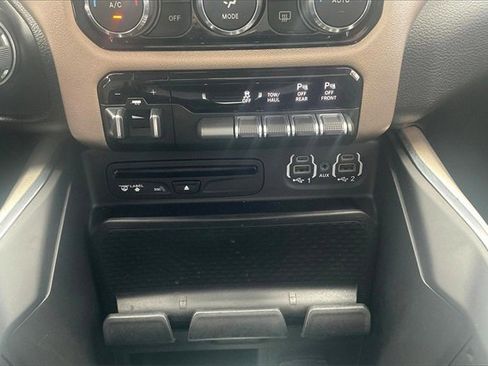 Used 2019 RAM 1500 Laramie image 33