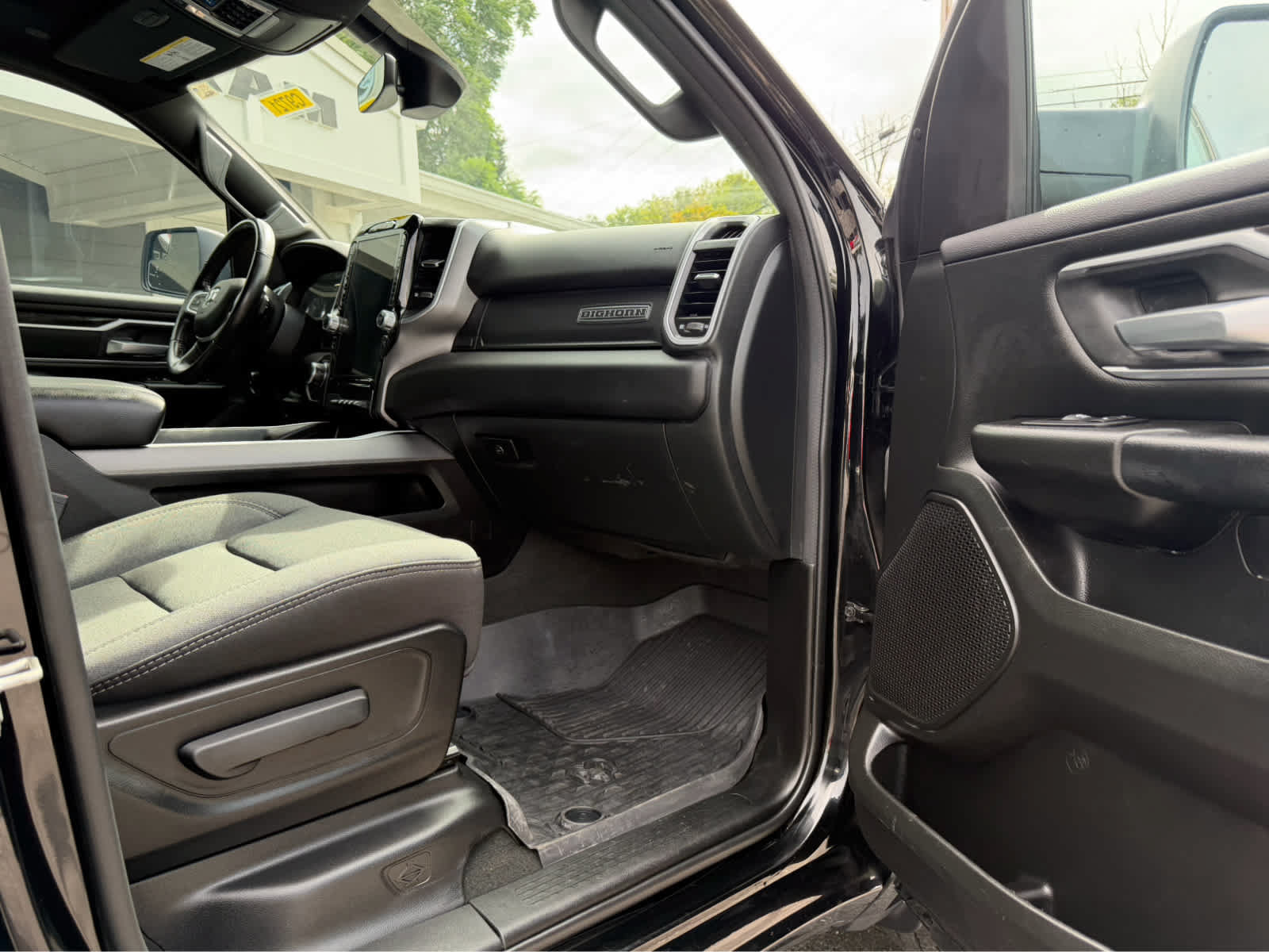 Used 2023 RAM 1500 Big Horn AWD/4WD image 18