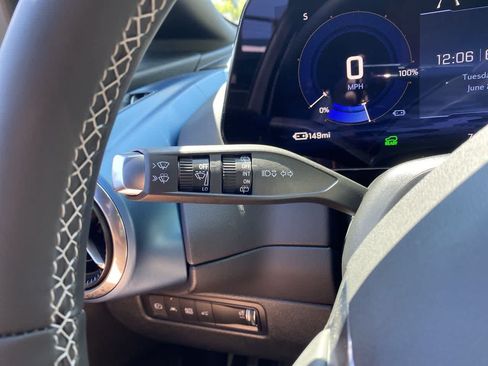 Used 2026 Chevrolet Equinox EV LT FWD image 22