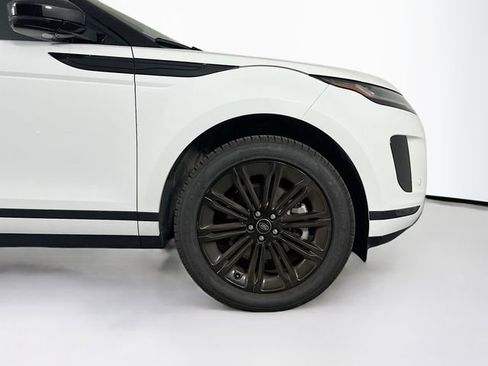 Used 2025 Land Rover Range Rover Evoque S image 9
