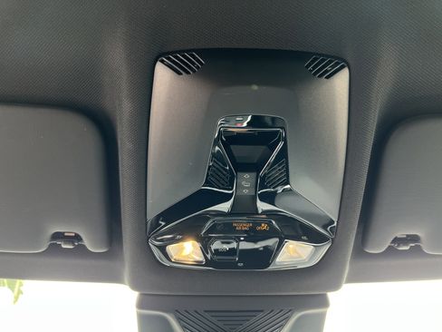 Used 2025 BMW X2 xDrive28i image 38