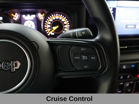 Used 2025 Jeep Wrangler Unlimited Sport AWD/4WD image 42