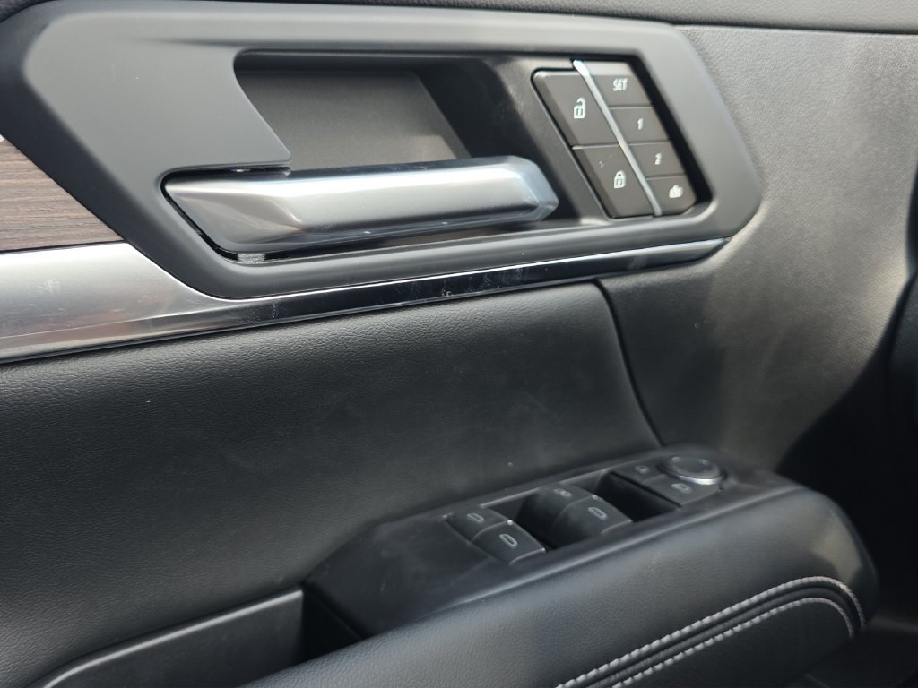 New 2027 GMC Terrain Denali w/ LPO, Floor Liner Package AWD/4WD image 11