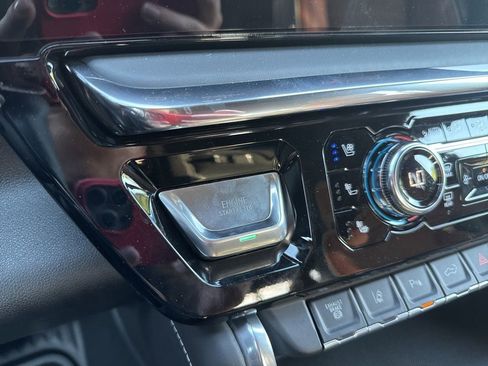 New 2025 GMC Sierra 2500 Denali Ultimate w/ Max Trailering Package AWD/4WD image 31