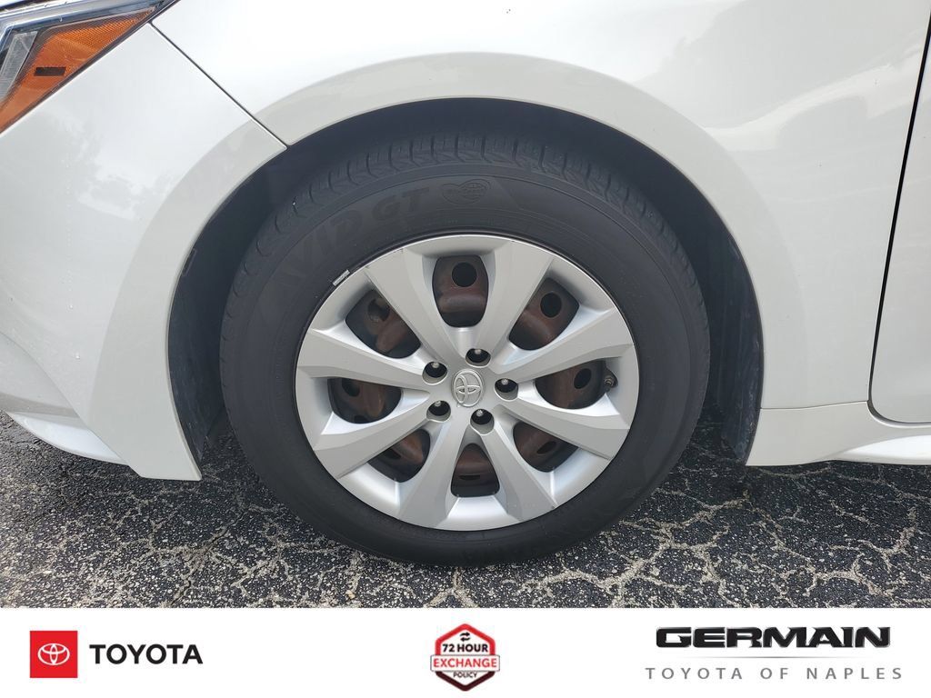 Used 2022 Toyota Corolla LE FWD image 13