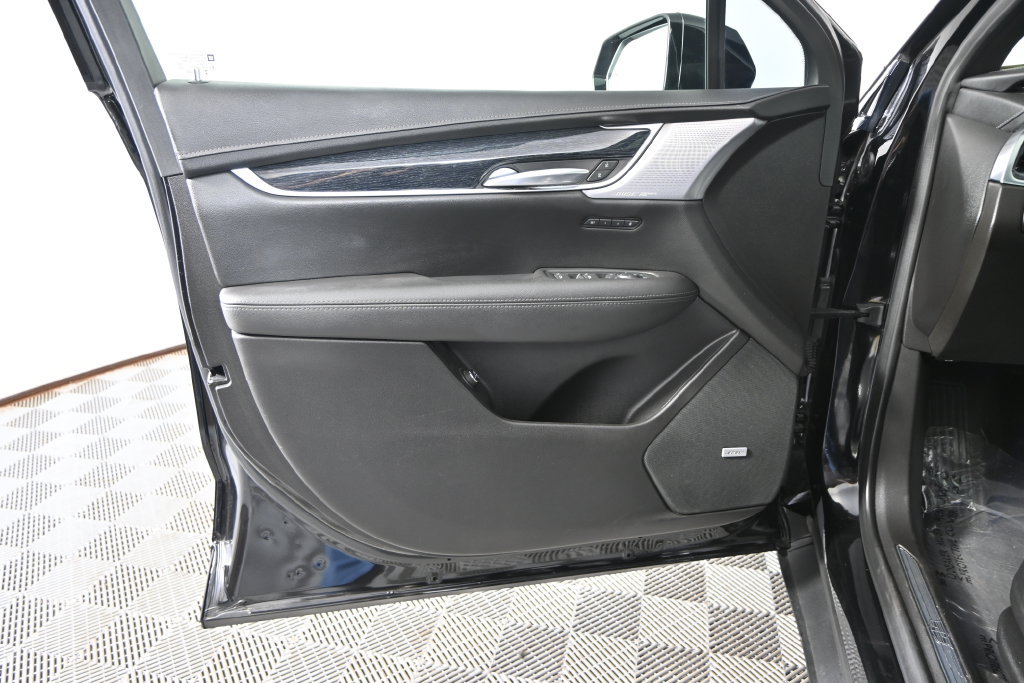 Used 2024 Cadillac XT5 Premium Luxury AWD/4WD image 19